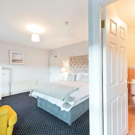 The Hatch Bed & Breakfast Bellananagh